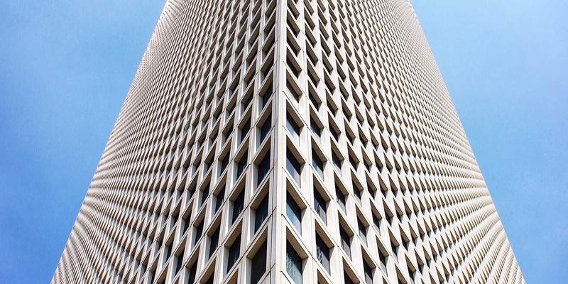 沧州泊川传动部件：揭秘建材骨料输送系统的耐磨技术与寿命评估