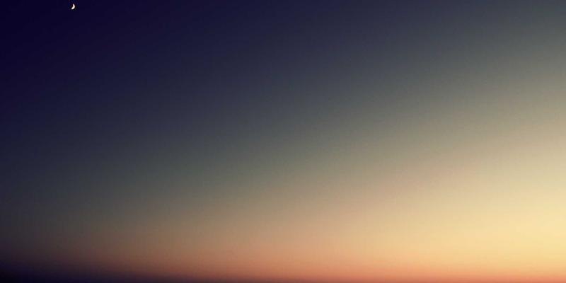 沧州泊川如何为水泥行业定制长距离、大倾角皮带输送机：机械设备、传动部件与工业配件的深度整合